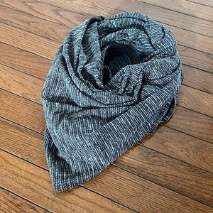 Lululemon scarf
